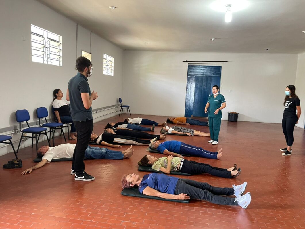 Projeto de Fisioterapia na Saúde do Trabalhador oferece vagas na Escola