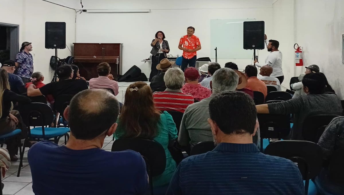 Centro Artístico sedia encontro de entidades culturais e celebra aniversário de Mestre Josélio