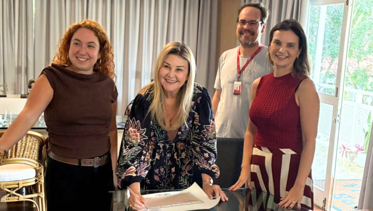 PRPGP e Reitoria realizam apostilamento para reconhecimento de título de mestrado obtido no exterior