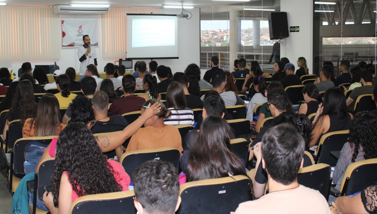 Atividades pedagógicas marcam início da 2ª edição do Congresso da Universidade Estadual da Paraíba