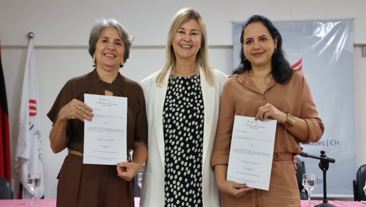 Reitora empossa novas gestões de Centro, Departamentos e Coordenações de cursos do Centro de Humanidades