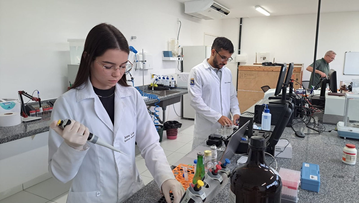 UEPB desenvolve tecnologia inovadora para identificar metanol em bebidas e ganha repercussão nacional